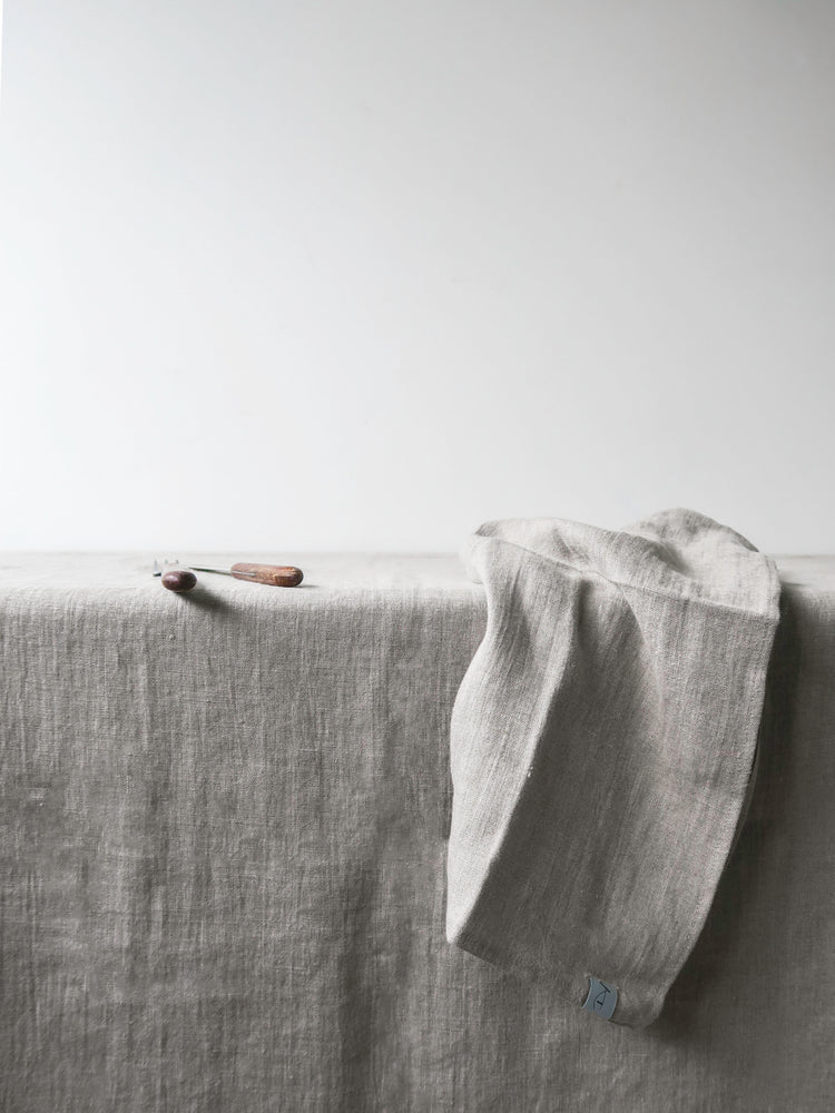 
                  
                    Albin & Tyne Bundle: 100% Linen tablecloth + matching napkins (set of 4), Natural/Taupe
                  
                