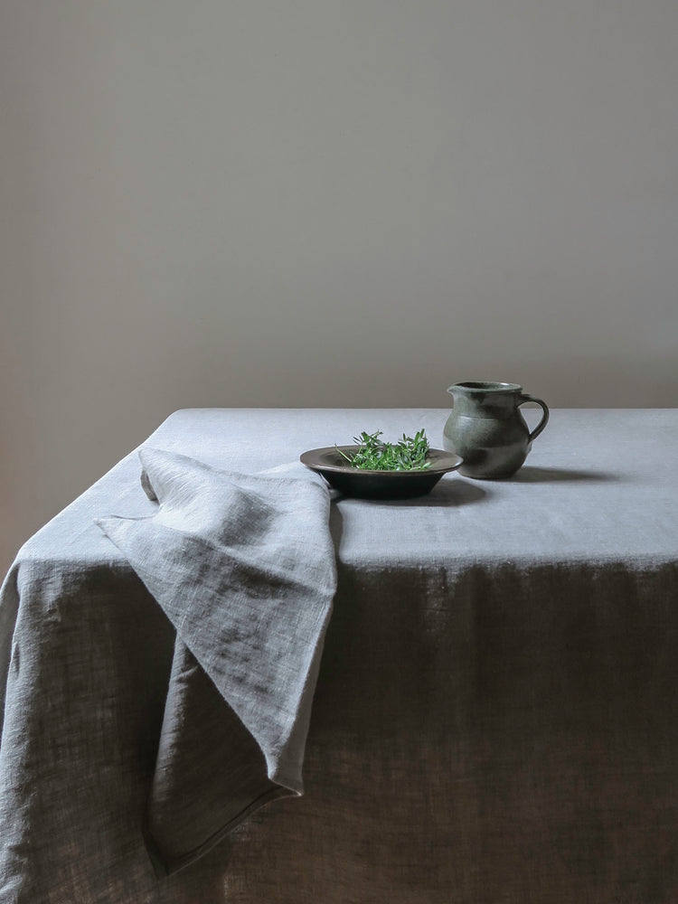 
                  
                    Albin & Tyne Bundle: 100% Linen tablecloth + matching napkins (set of 4), Natural/Taupe
                  
                